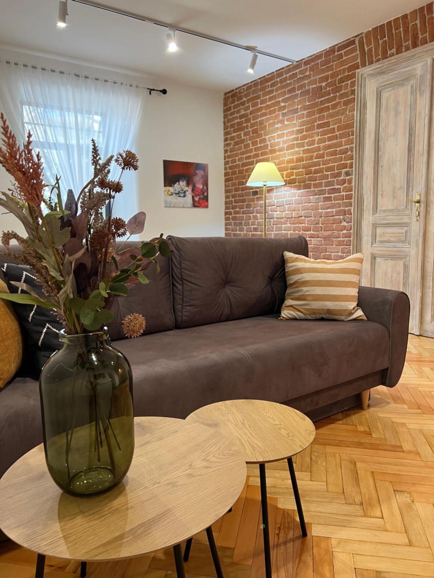 Art Apartment Glebova ลวีฟ ภายนอก รูปภาพ