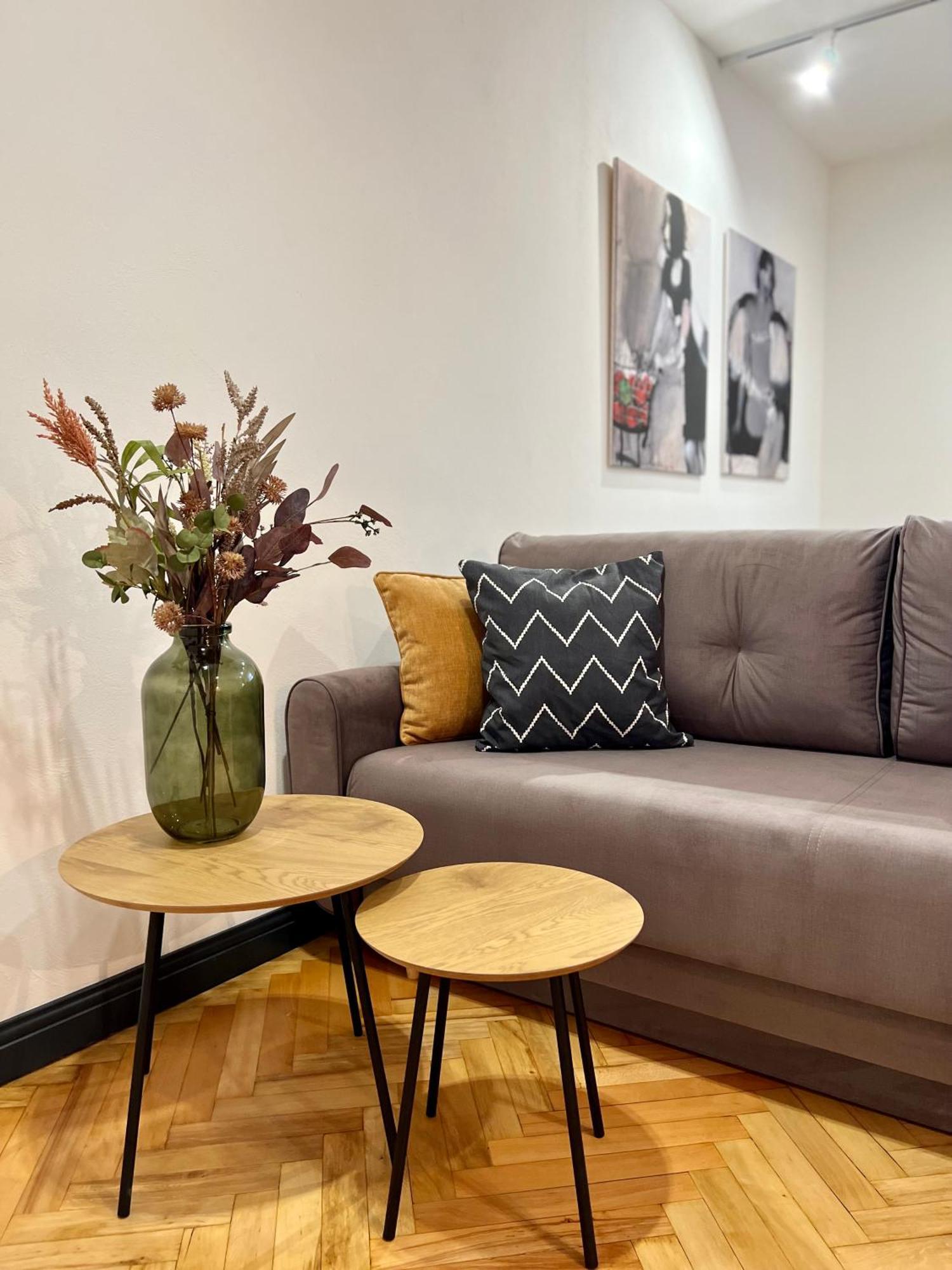 Art Apartment Glebova ลวีฟ ภายนอก รูปภาพ