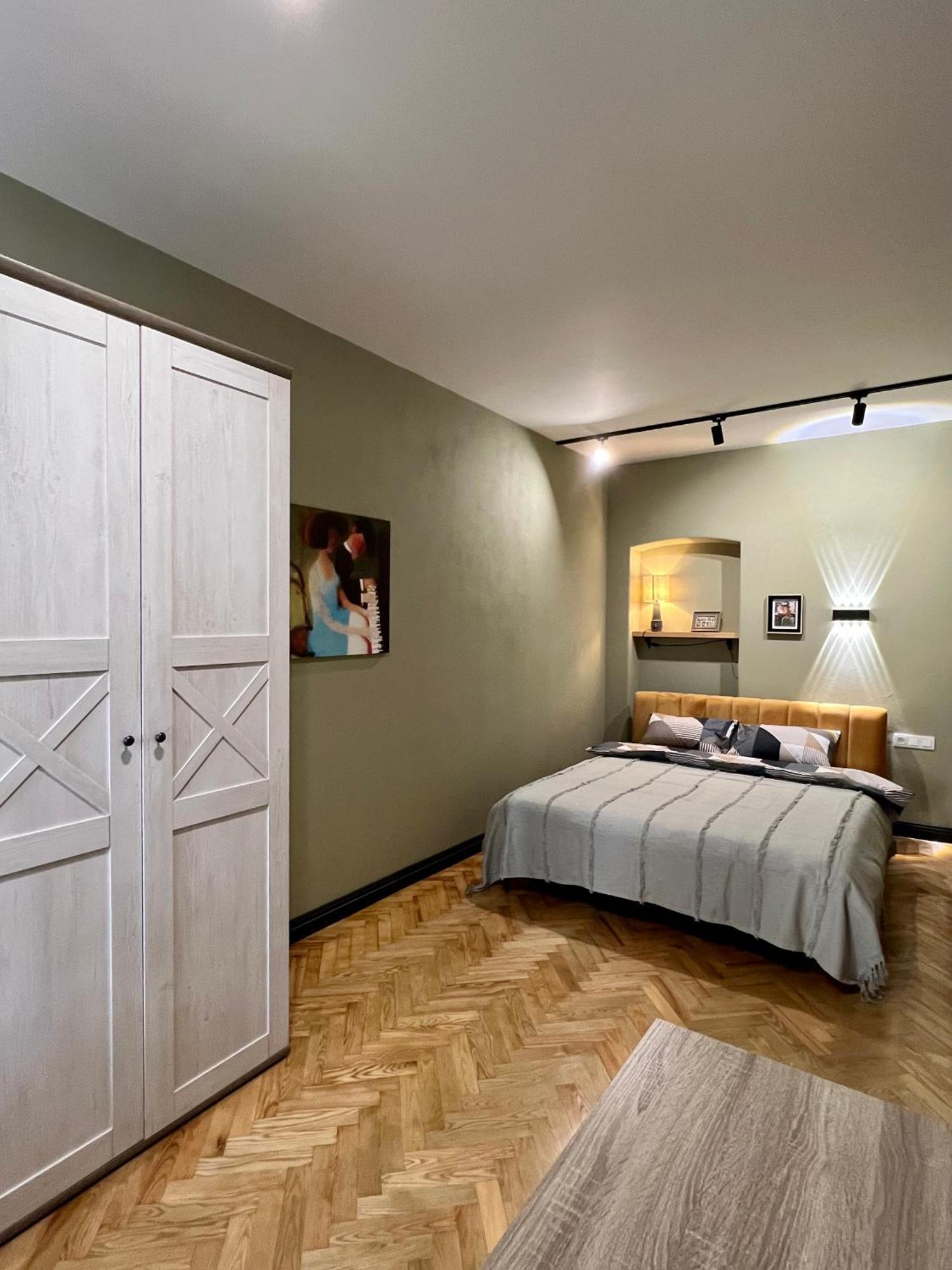 Art Apartment Glebova ลวีฟ ภายนอก รูปภาพ