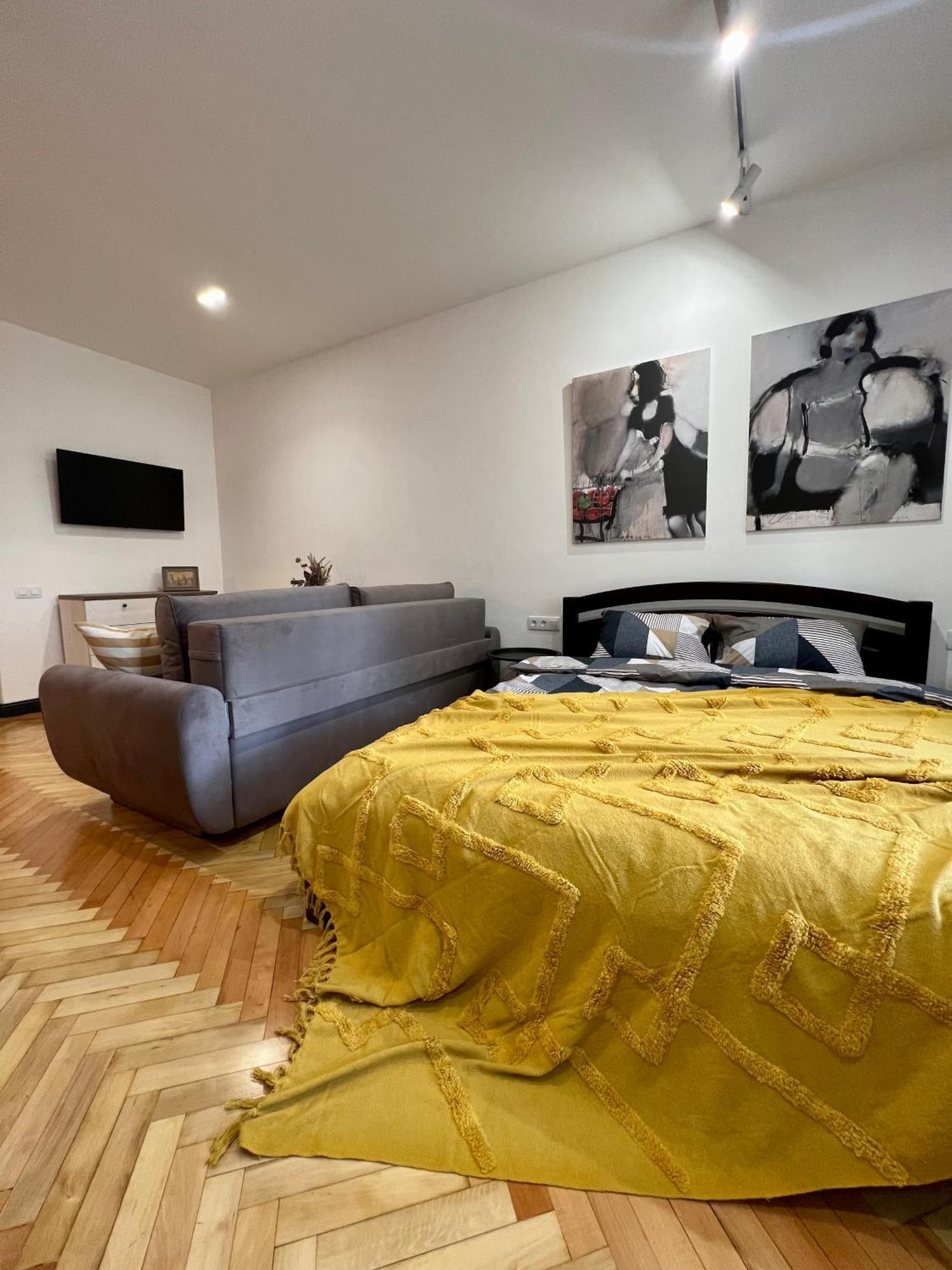 Art Apartment Glebova ลวีฟ ภายนอก รูปภาพ