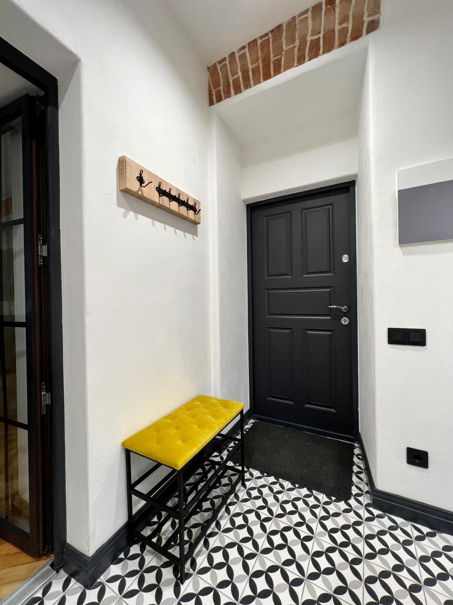 Art Apartment Glebova ลวีฟ ภายนอก รูปภาพ